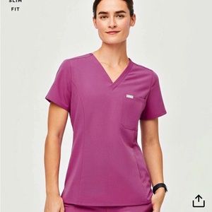 FIGS Slim Catarina-Bright Fuchsia